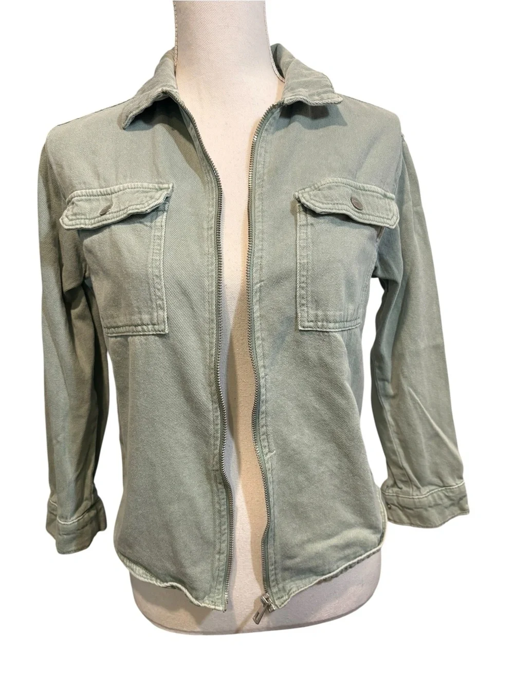 Zara Light Green Zip Up Denim Shirt Jacket.  Size 9/10